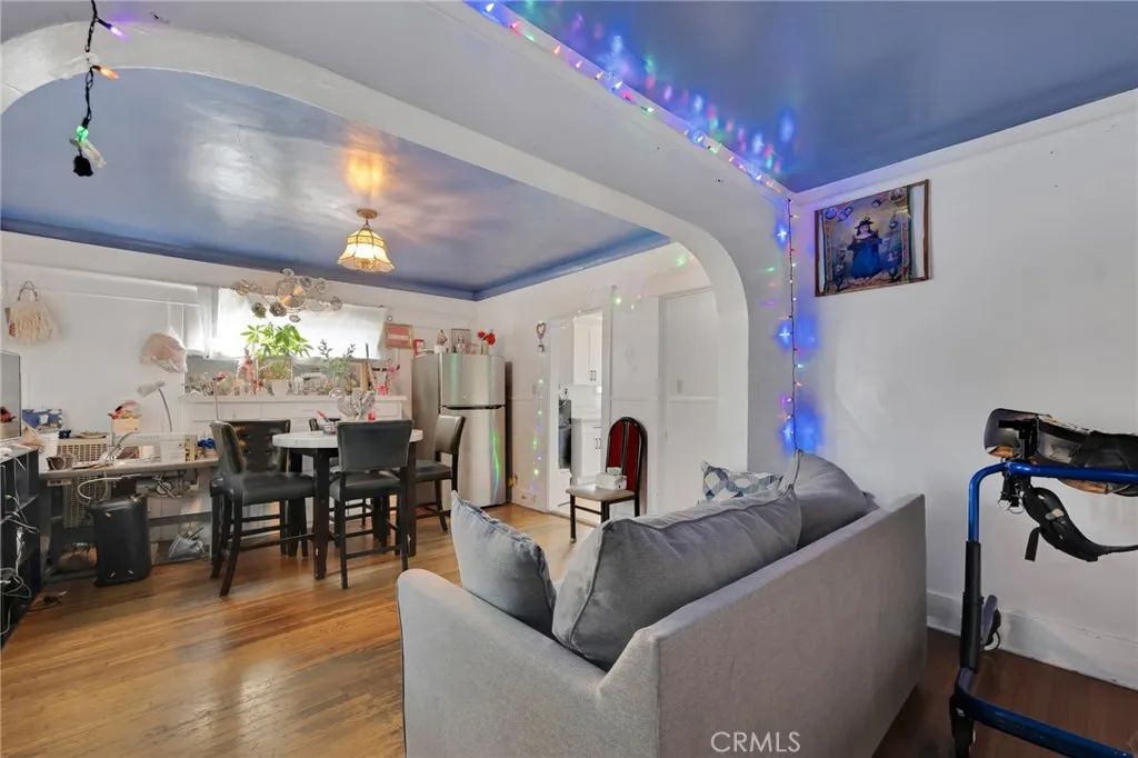 2621 Vineyard Avenue, Los Angeles, California 90016 home-pic-21